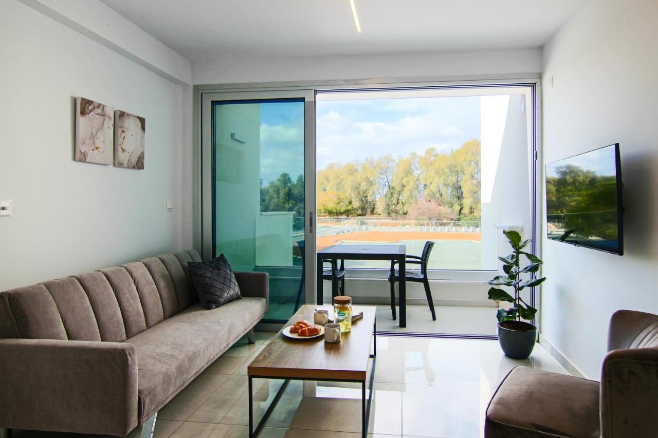 Апартаменты Phaedrus Living - Seaside Executive Flat Harbour 208 Пафос Экстерьер фото