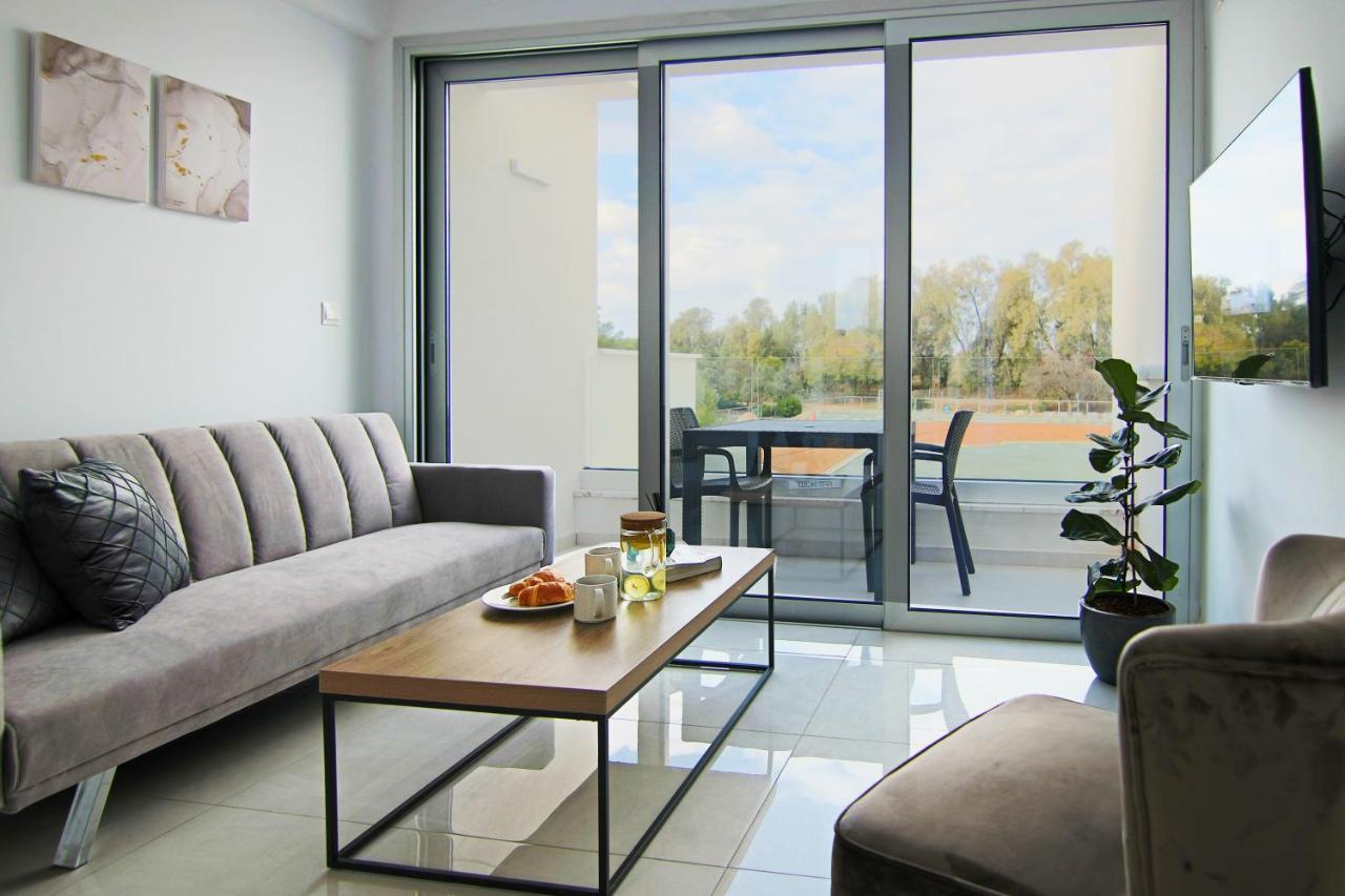 Апартаменты Phaedrus Living - Seaside Executive Flat Harbour 208 Пафос Экстерьер фото